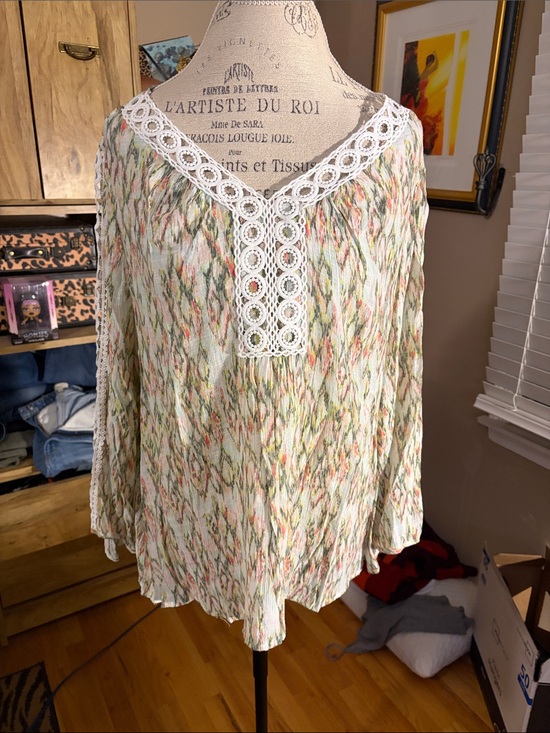 new directions Tops - New Directions Boho Lace-Trim Multicolor Women's Blouse - XL